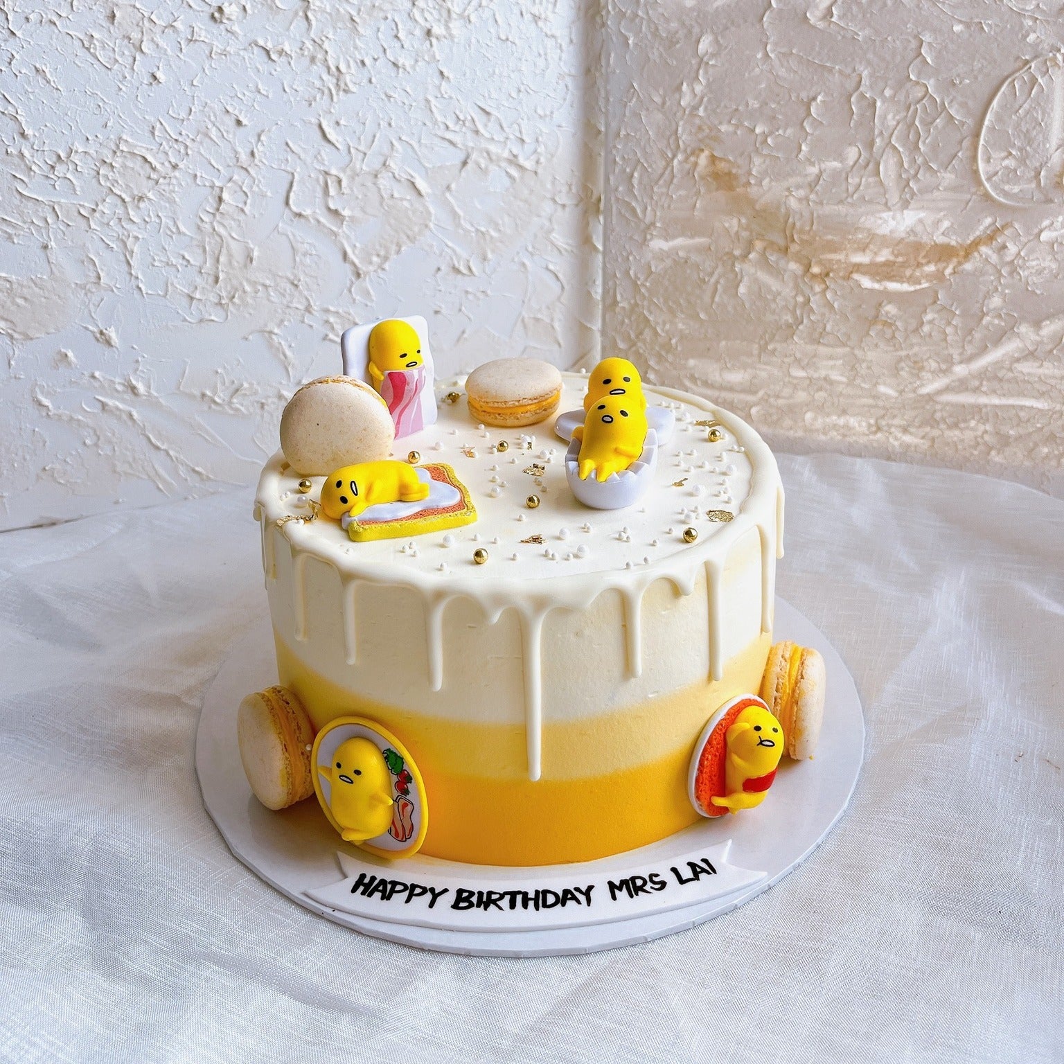 Gudetama Cake