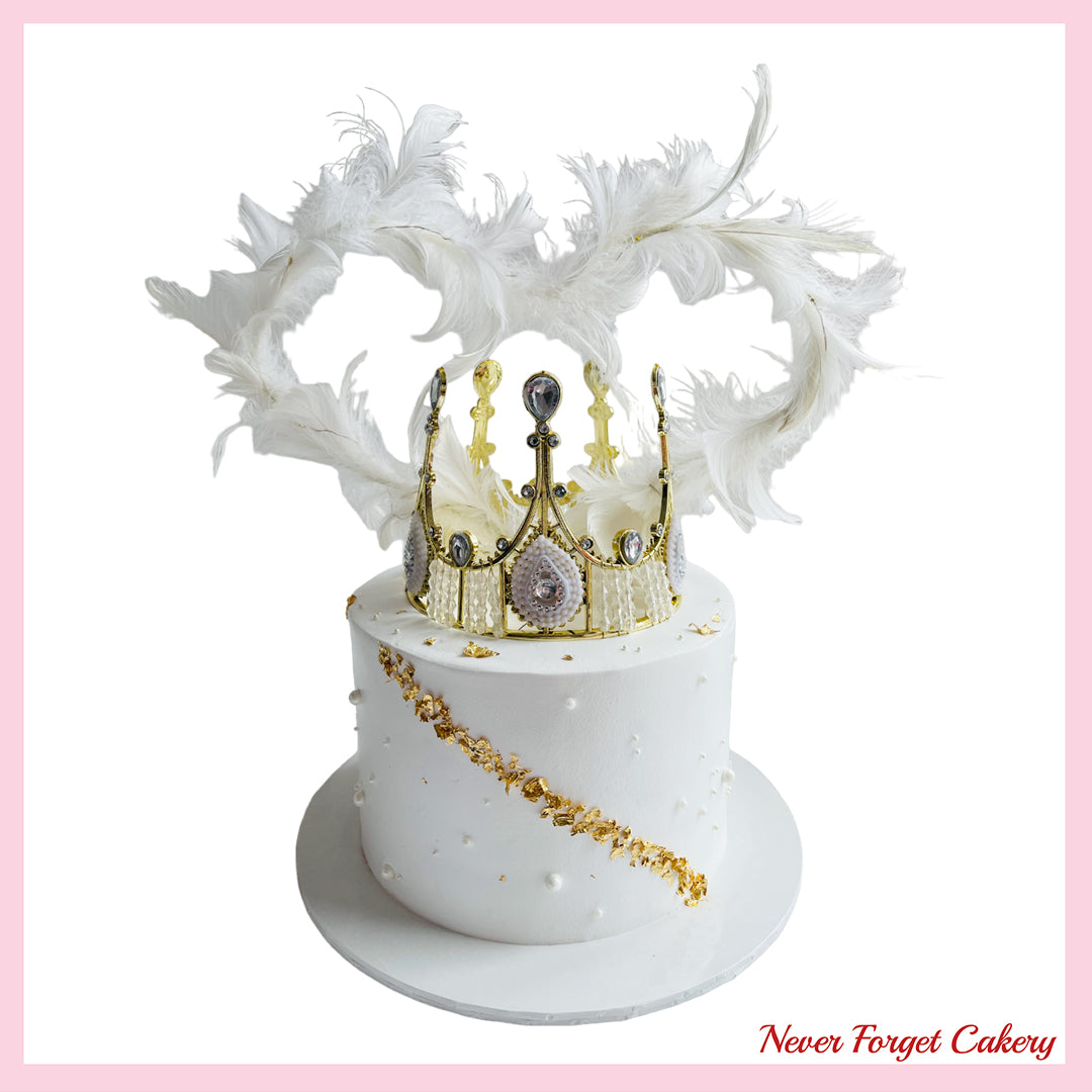 White Elegance Crown Cake