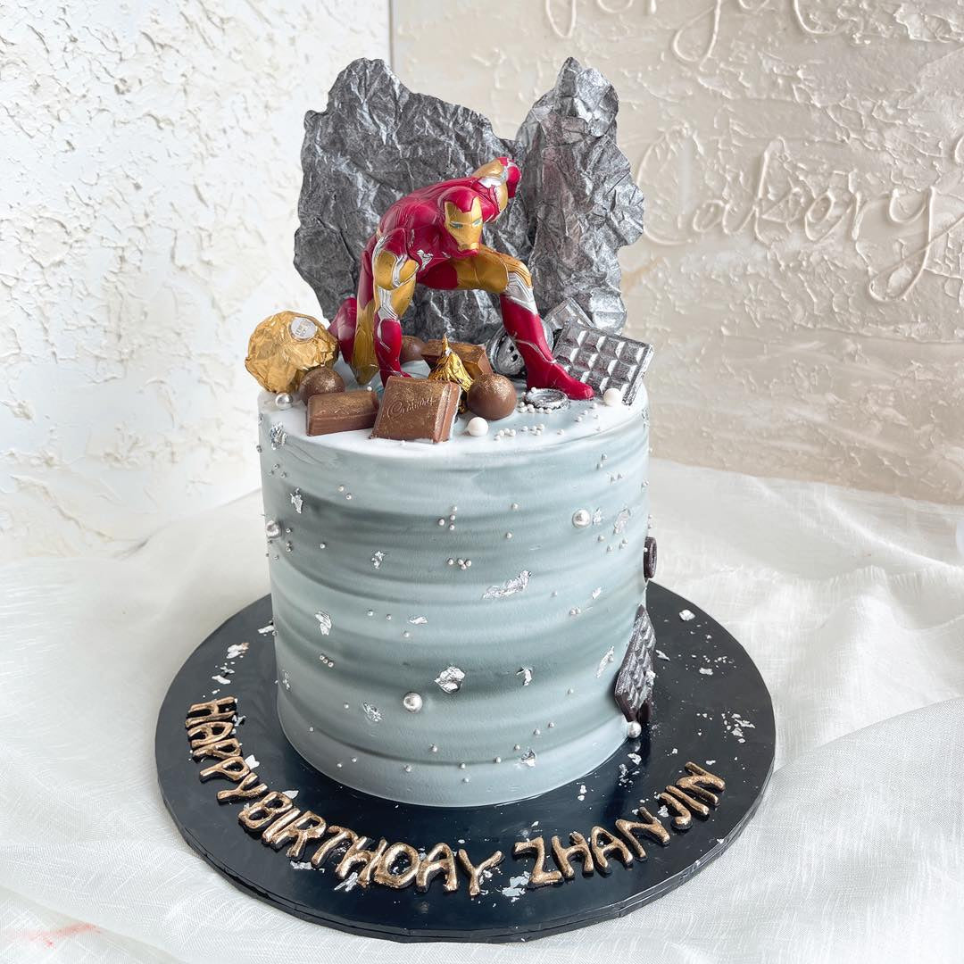 Hero - Iron Man Cake