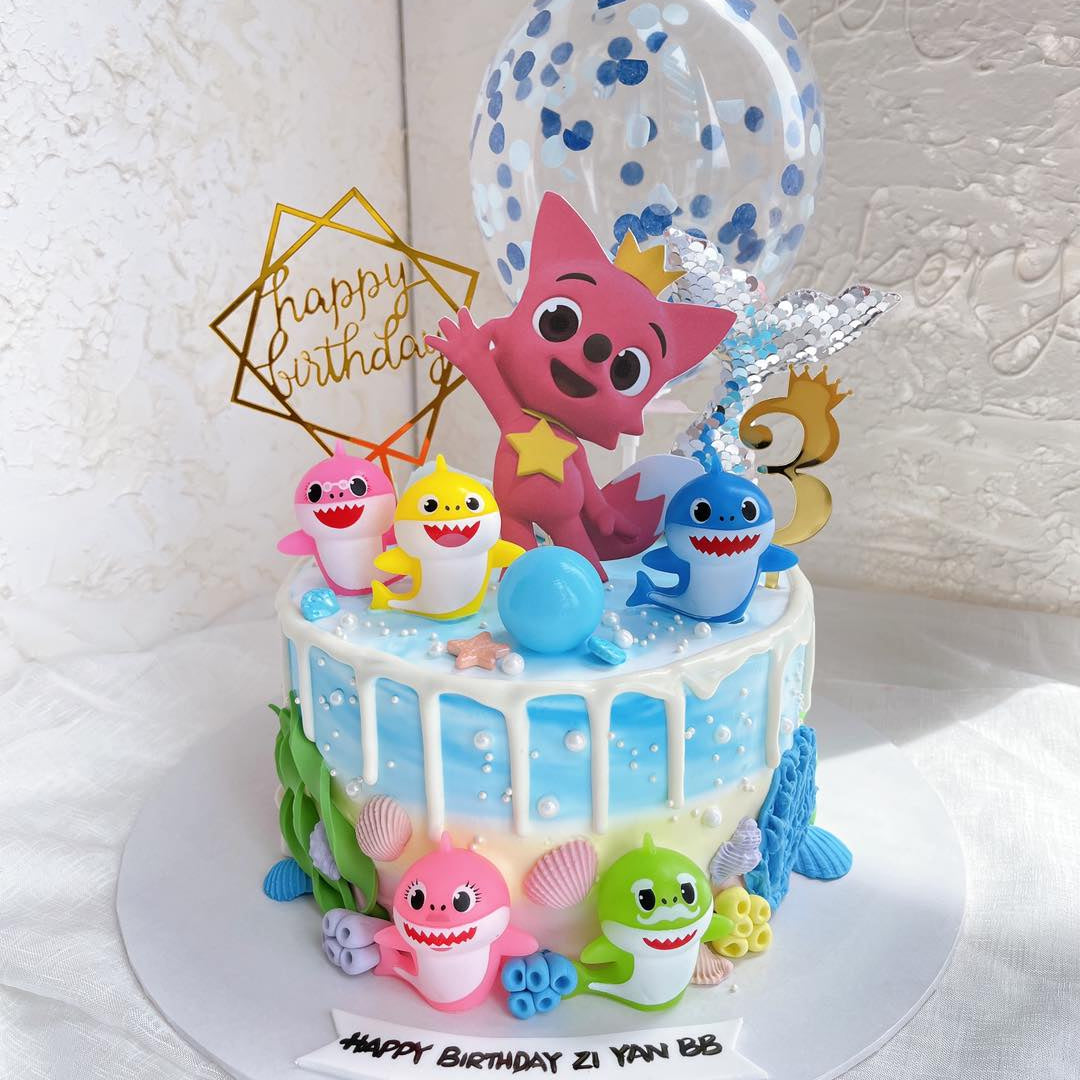 Baby Shark with Pink Fong Cake
