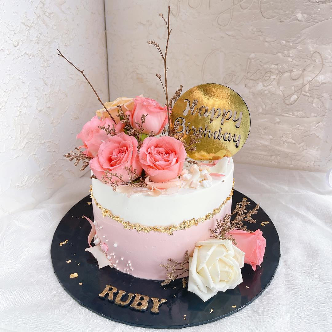 Lovely Rose Cake