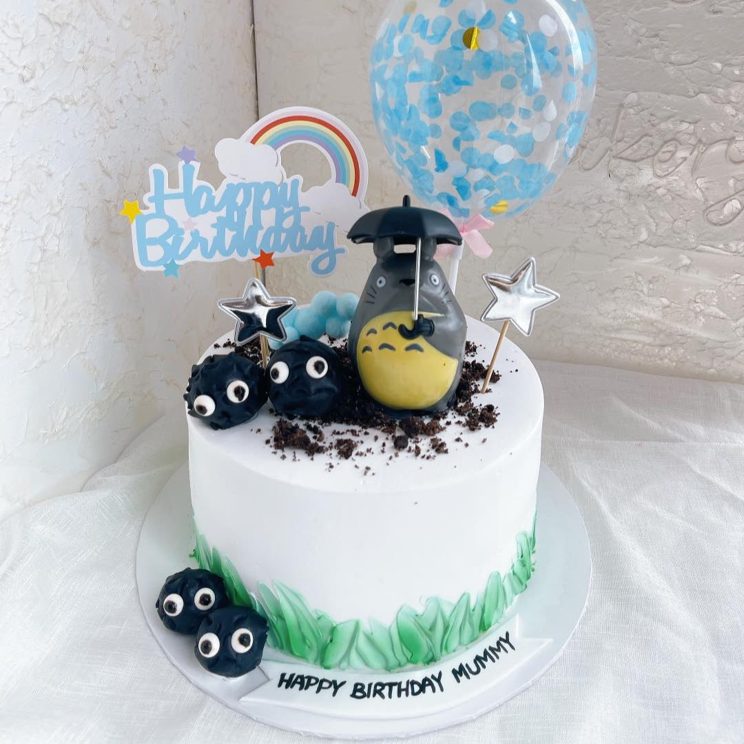 Cute Totoro Cake