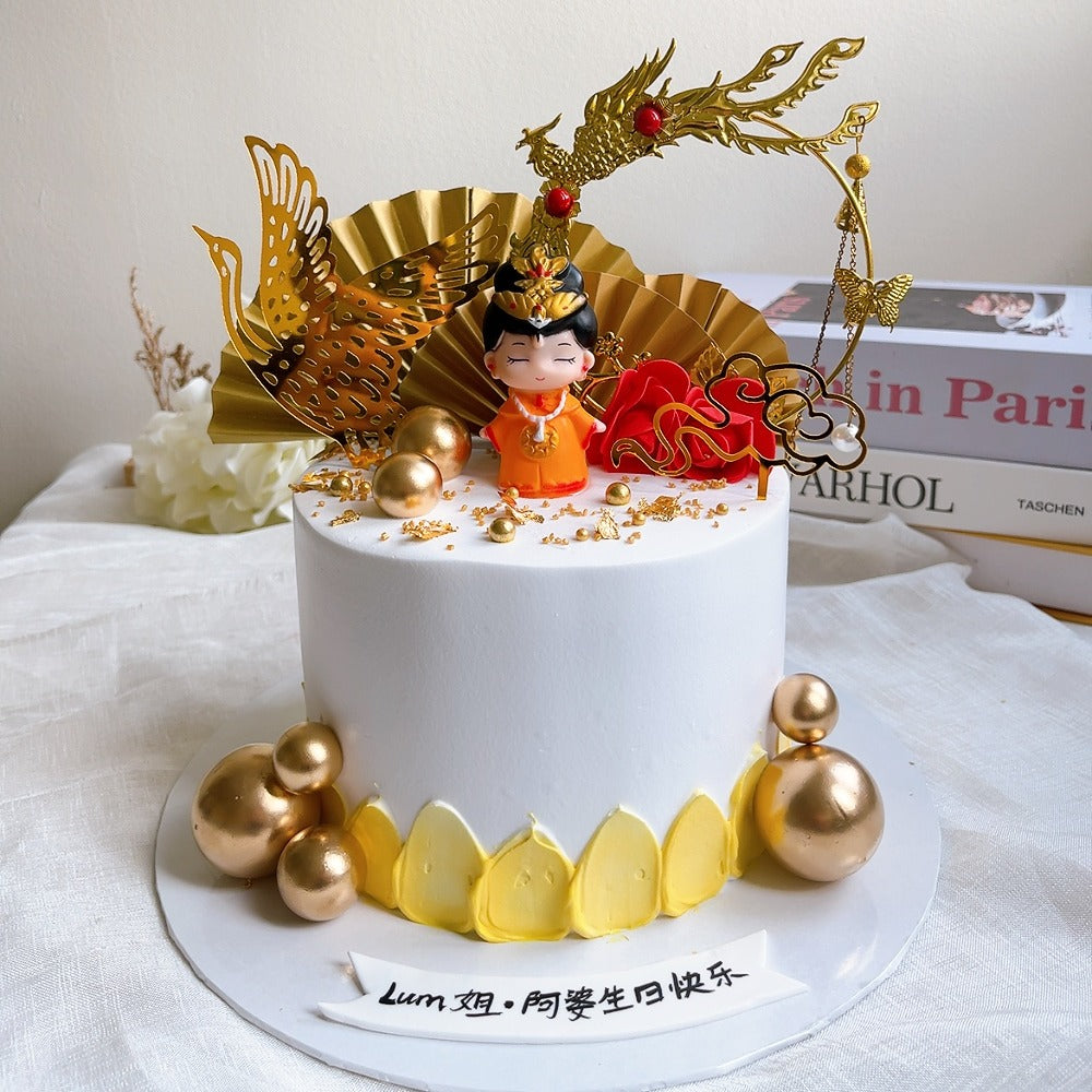 Golden Queen Cake