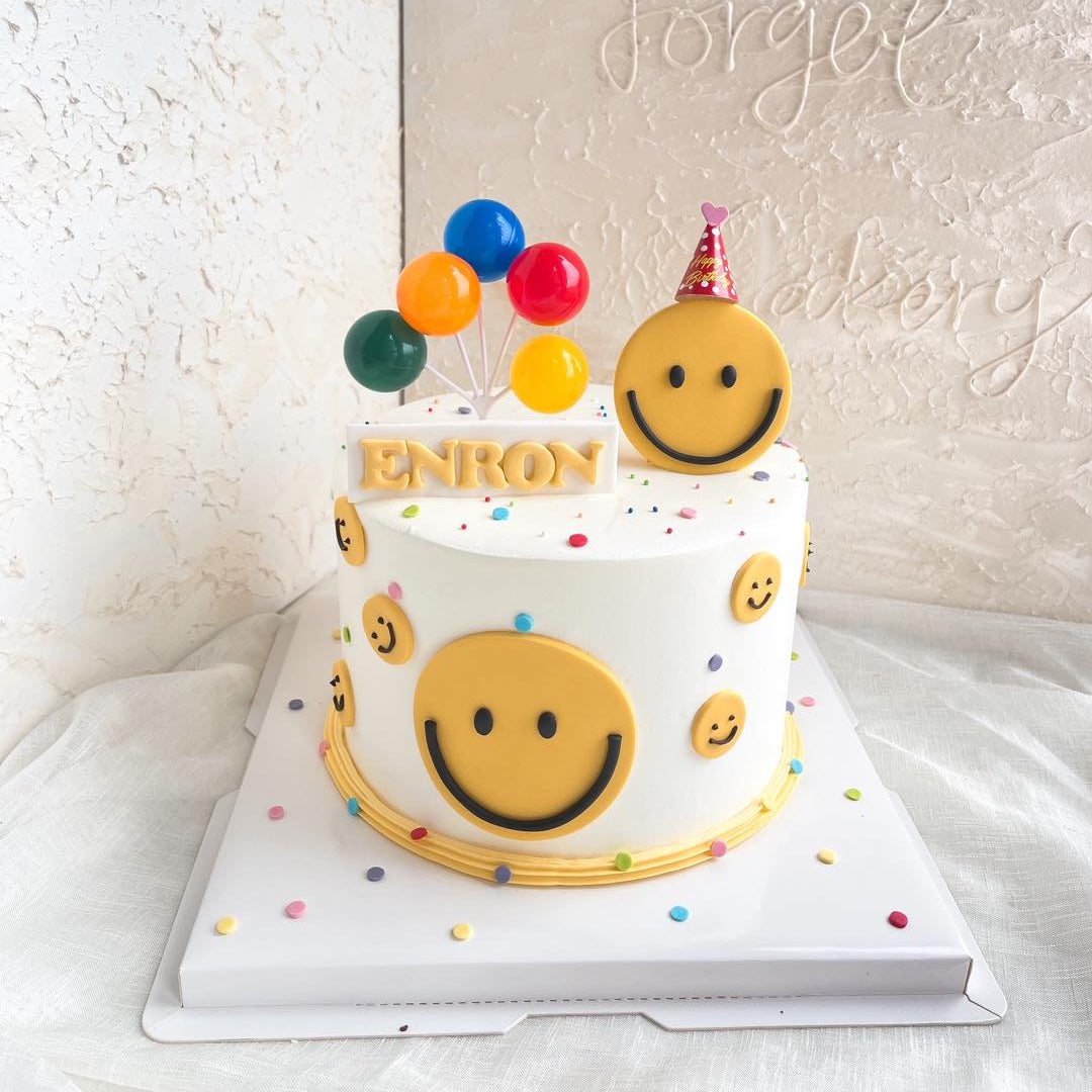 Happy Smile Cake