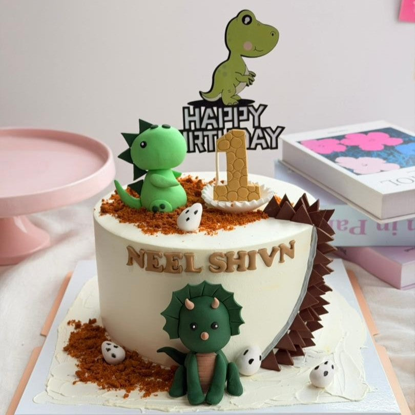 Cute Dinosaur Cake
