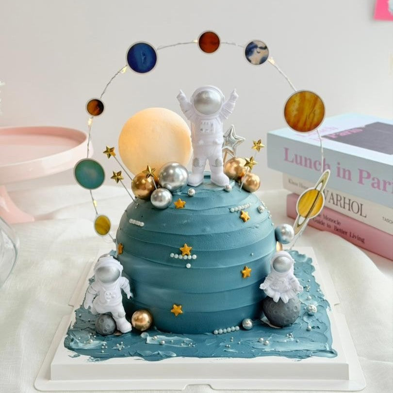 Moon & Astronaut Cake