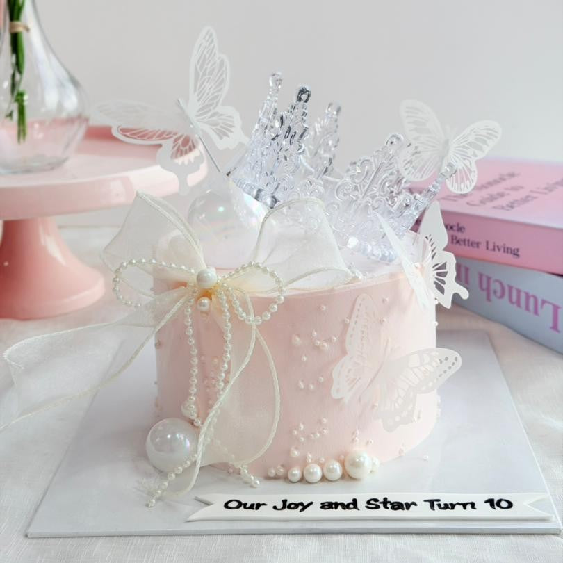 Pinky Butterfly Crown Cake